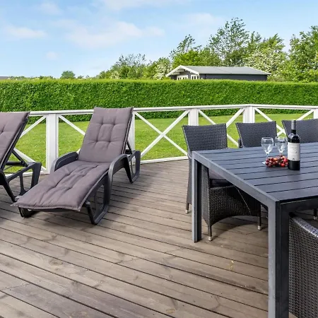 Gustava - 700m From The Sea By Interhome Semesterbostad *