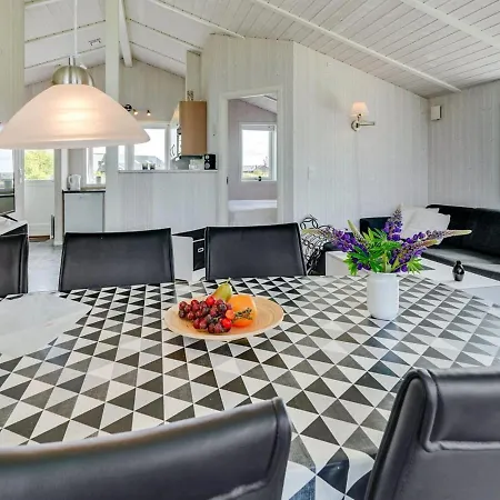 Gustava Holiday home *
