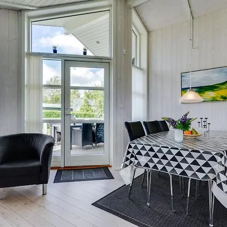 Gustava Holiday home *