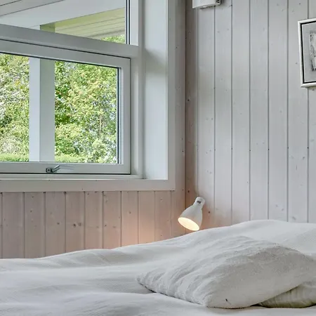 Semesterbostad Gustava - 700m From The Sea By Interhome *