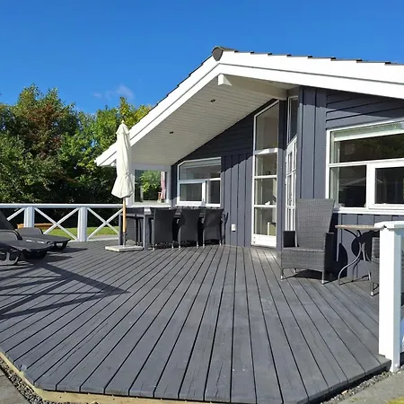 Gustava - 700m From The Sea By Interhome *