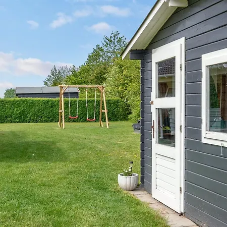 Gustava - 700m From The Sea By Interhome *