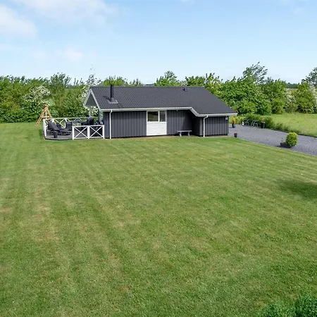 Semesterbostad Gustava - 700m From The Sea By Interhome *