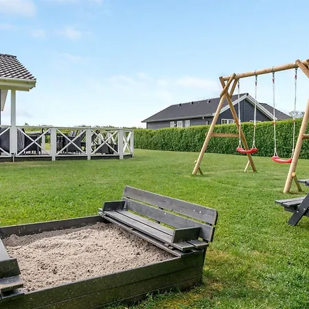 Semesterbostad Gustava - 700m From The Sea By Interhome *